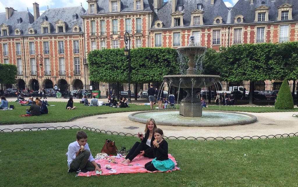 Picnic in Paris