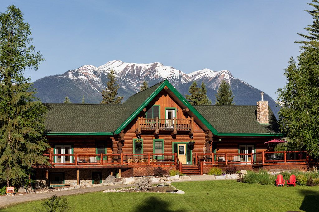 Moberly Lodge – Kicking Horse Cabins