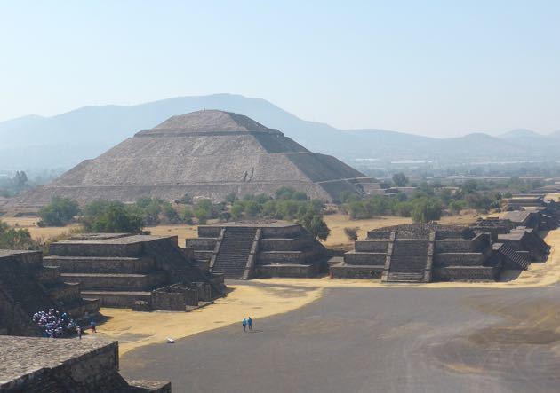 Pyramids of the Sun Teotihucan