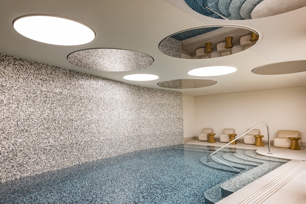 Paris Hotel with Indoor Pool