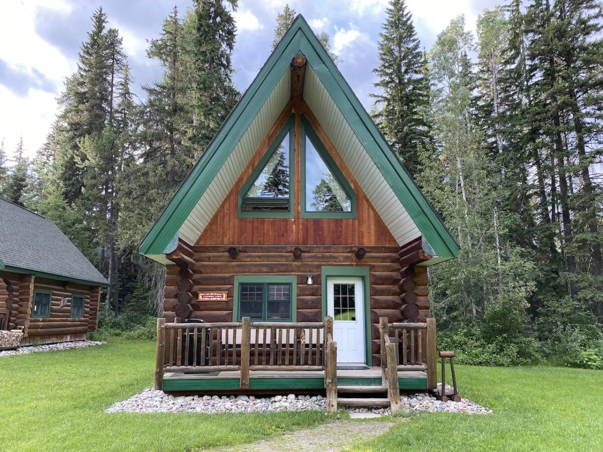 Golden BC Lodges - The Moberly Lodge